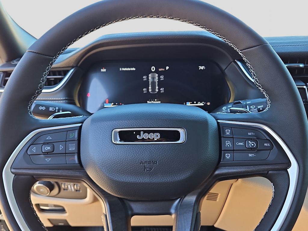 Thumbnail: 2025 Jeep Grand Cherokee - 24