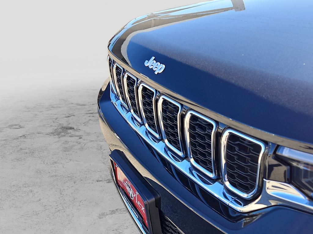 Thumbnail: 2025 Jeep Grand Cherokee - 22