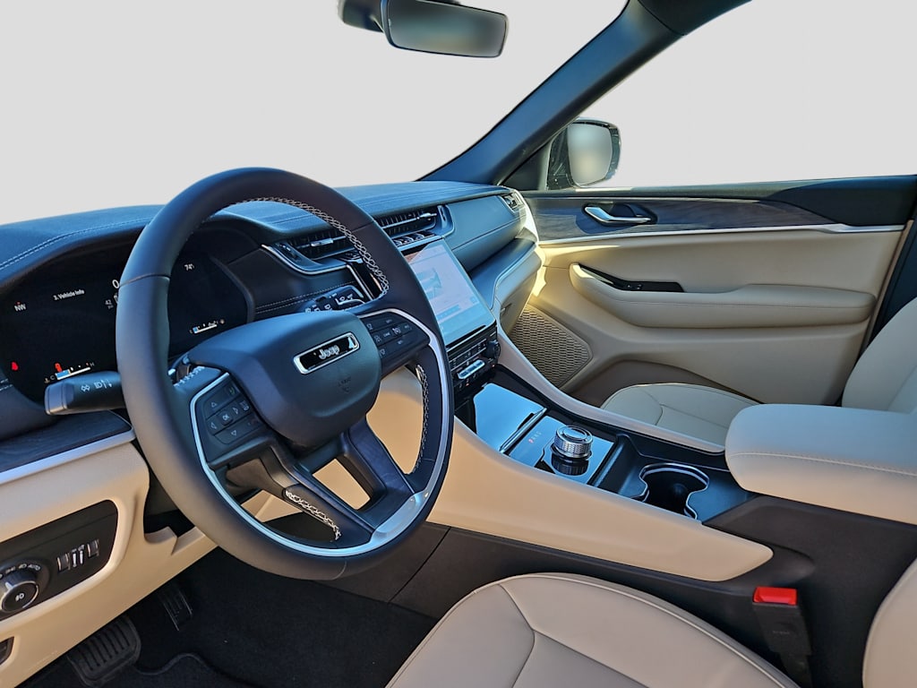 Thumbnail: 2025 Jeep Grand Cherokee - 2