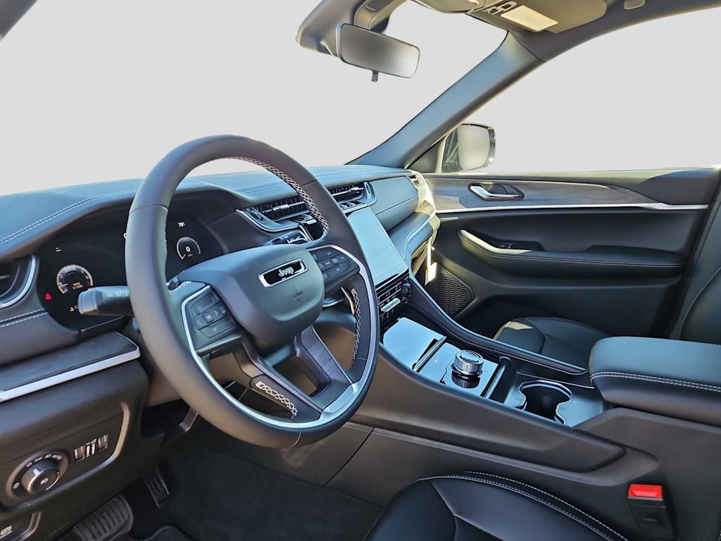 Thumbnail: 2025 Jeep Grand Cherokee - 2