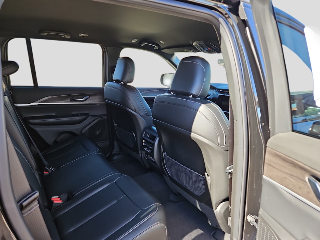 Thumbnail: 2025 Jeep Grand Cherokee - 11