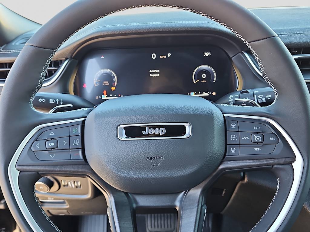 Thumbnail: 2025 Jeep Grand Cherokee - 22