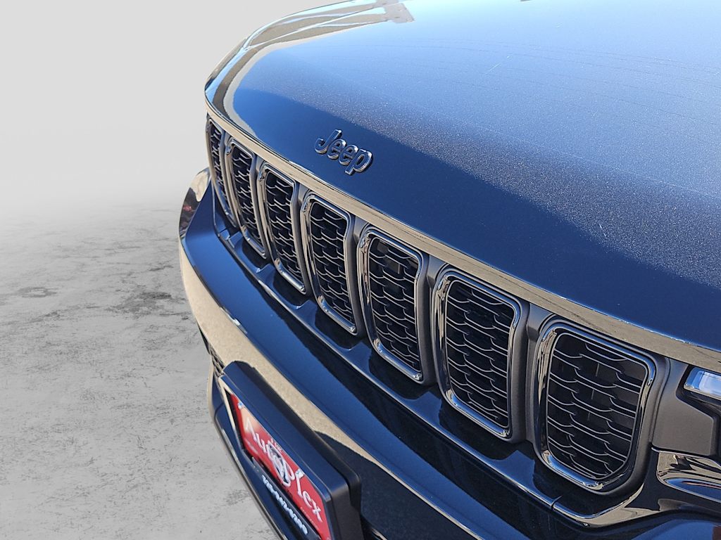 Thumbnail: 2025 Jeep Grand Cherokee - 6