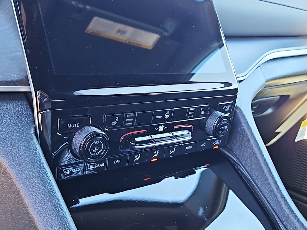 Thumbnail: 2025 Jeep Grand Cherokee - 24