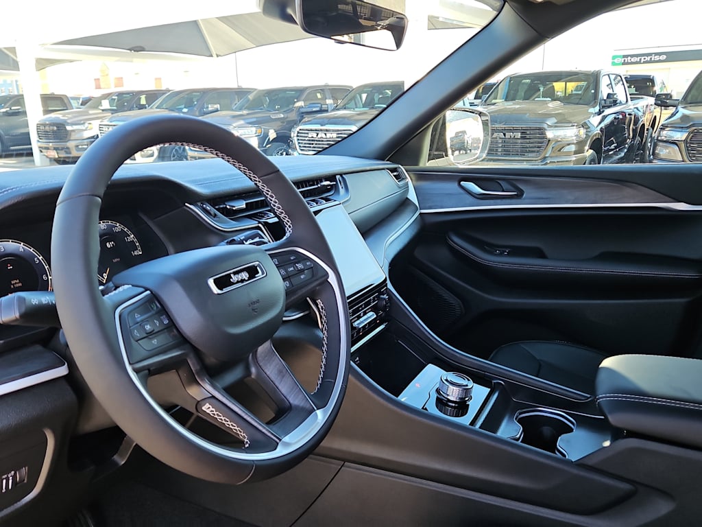 Thumbnail: 2025 Jeep Grand Cherokee - 2