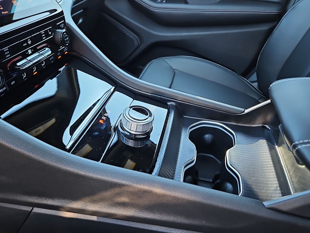 Thumbnail: 2025 Jeep Grand Cherokee - 13