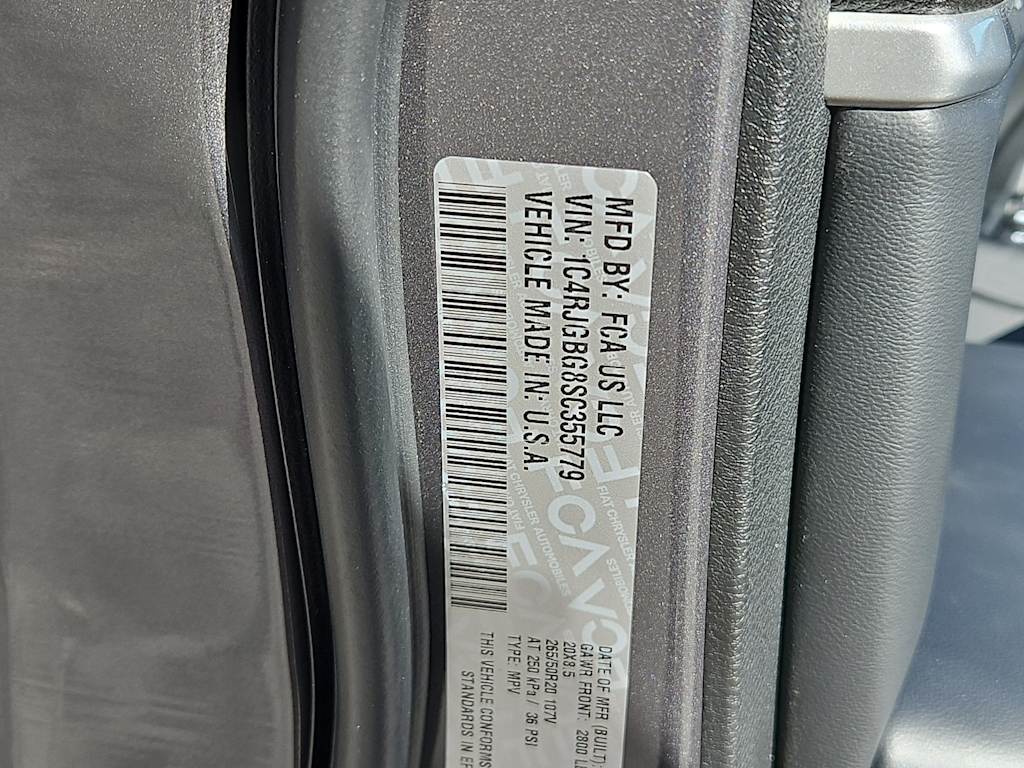 Thumbnail: 2025 Jeep Grand Cherokee - 16