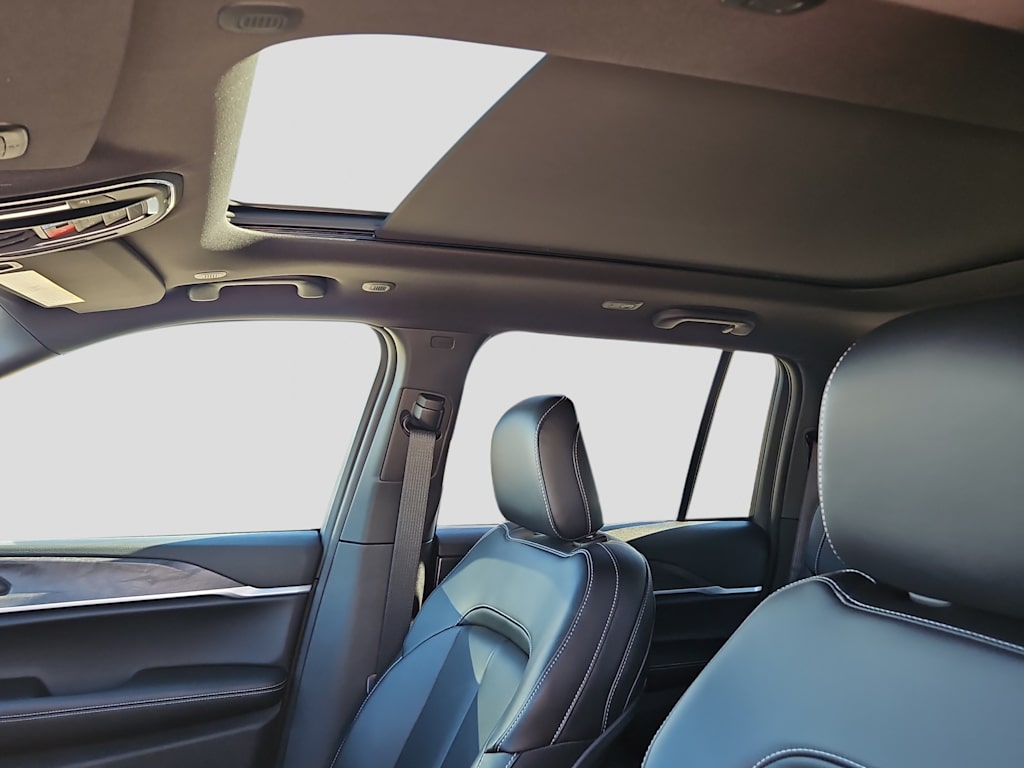 Thumbnail: 2025 Jeep Grand Cherokee - 23