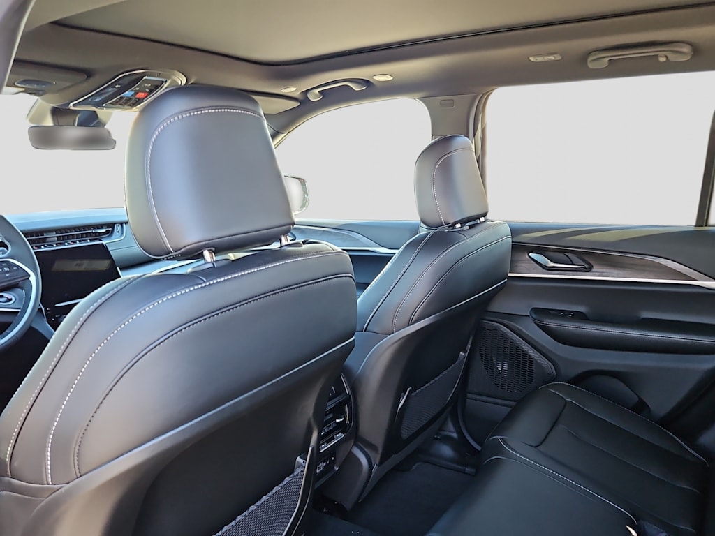 Thumbnail: 2025 Jeep Grand Cherokee - 11