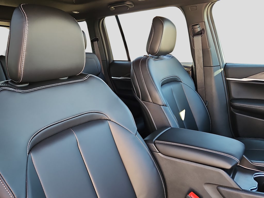 Thumbnail: 2025 Jeep Grand Cherokee - 10