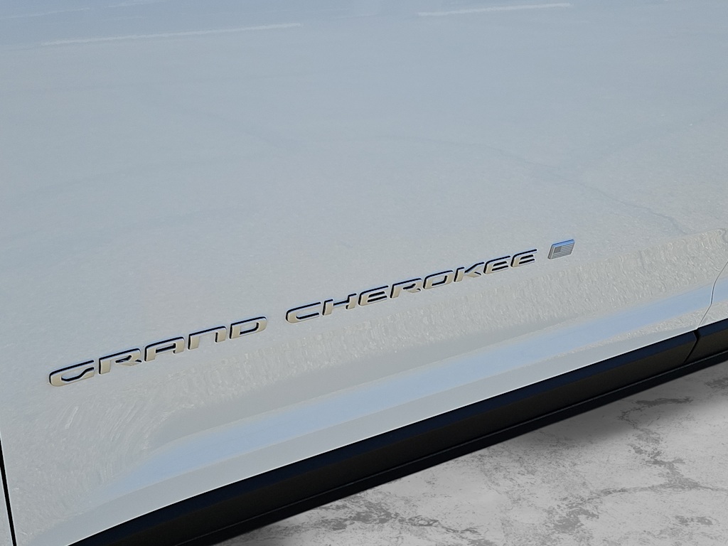 Thumbnail: 2025 Jeep Grand Cherokee - 7