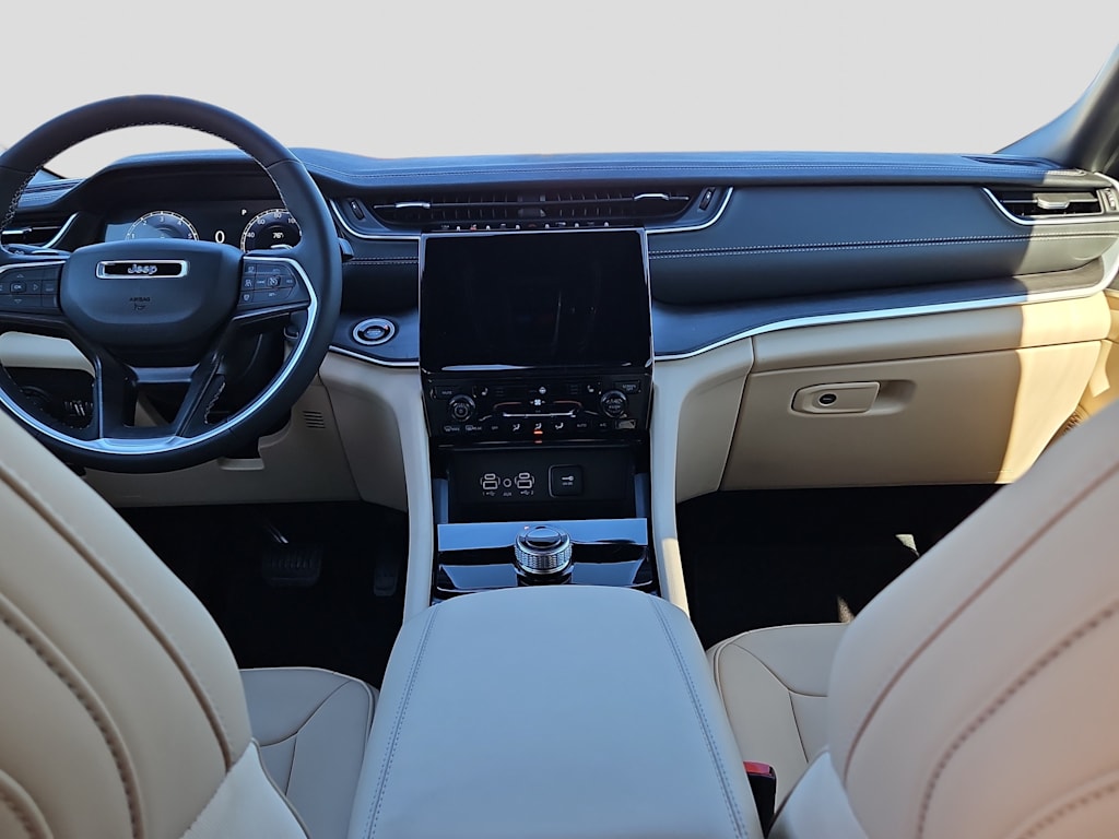 Thumbnail: 2025 Jeep Grand Cherokee - 9