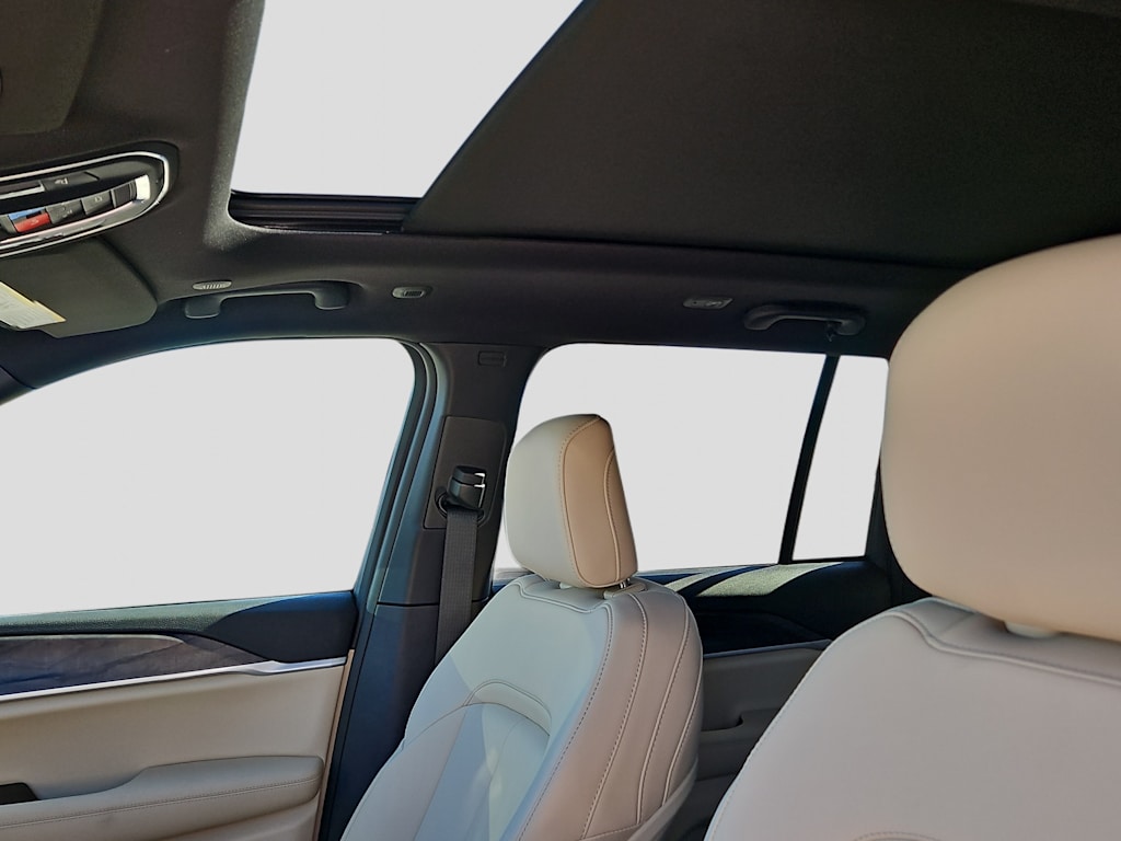 Thumbnail: 2025 Jeep Grand Cherokee - 24