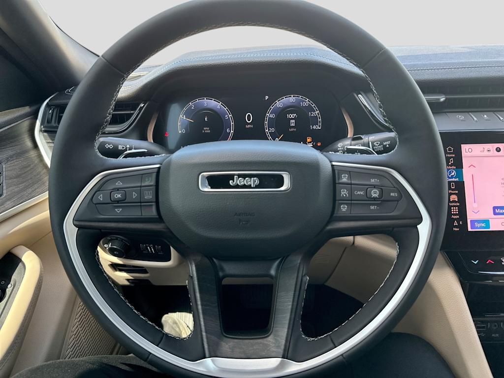Thumbnail: 2026 Jeep Grand Cherokee - 10