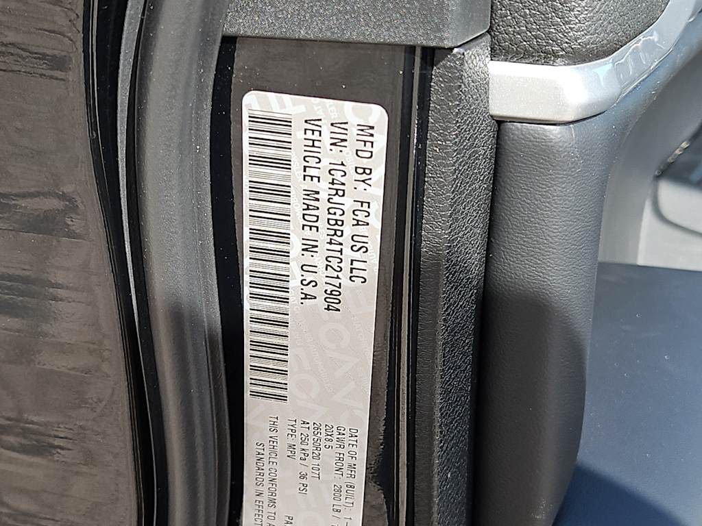 Thumbnail: 2026 Jeep Grand Cherokee - 14