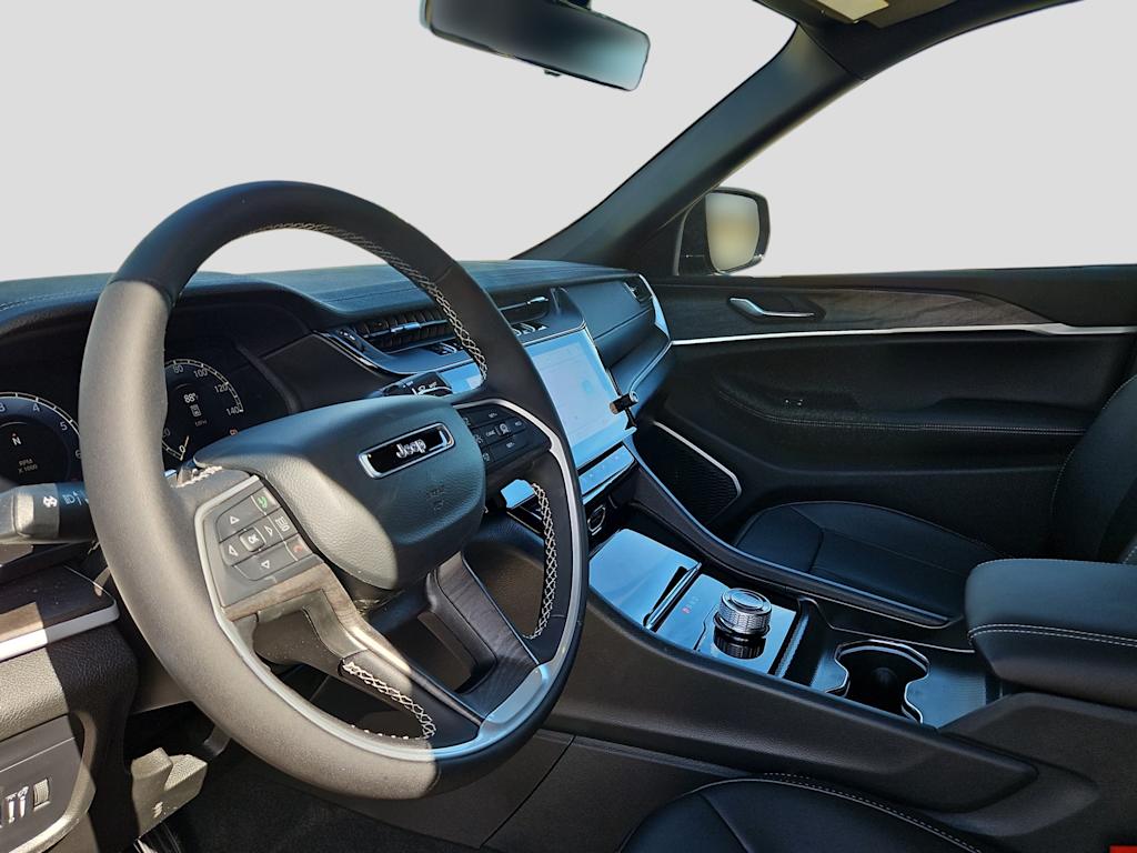 Thumbnail: 2026 Jeep Grand Cherokee - 2