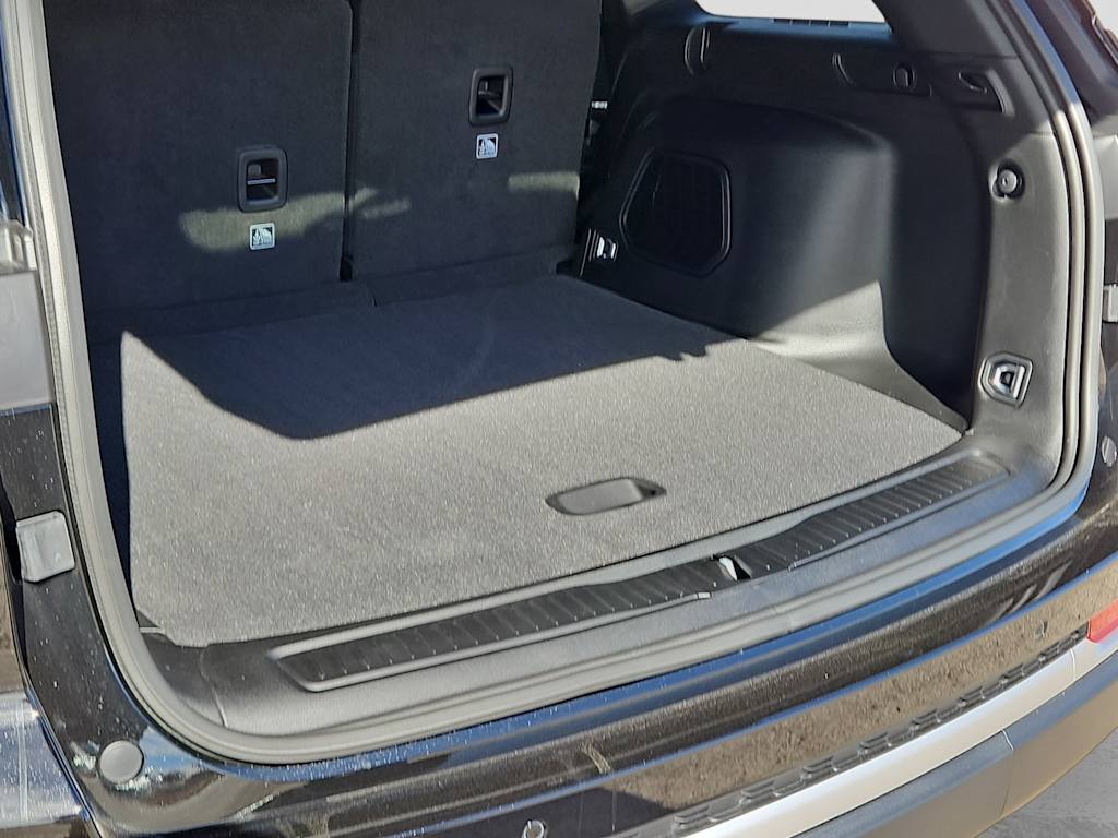 Thumbnail: 2026 Jeep Grand Cherokee - 24