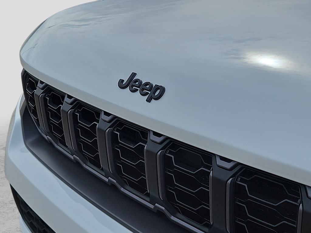 Thumbnail: 2026 Jeep Grand Cherokee - 21