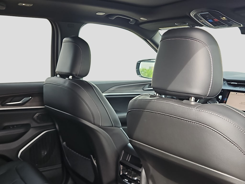 Thumbnail: 2026 Jeep Grand Cherokee - 22