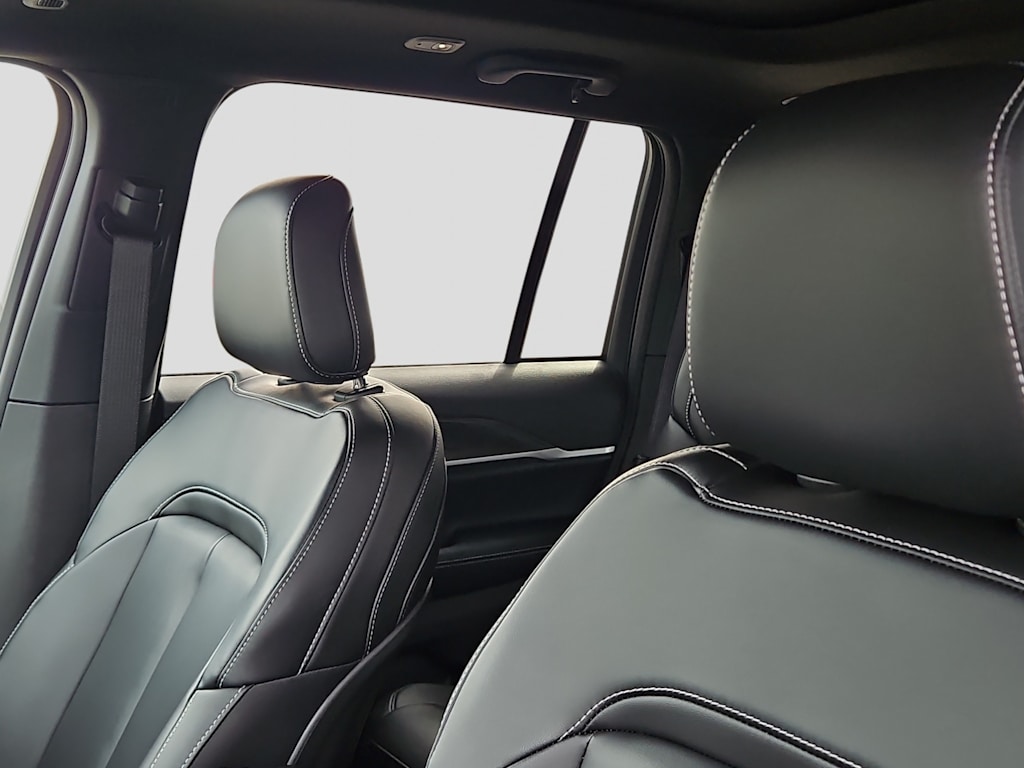 Thumbnail: 2026 Jeep Grand Cherokee - 10