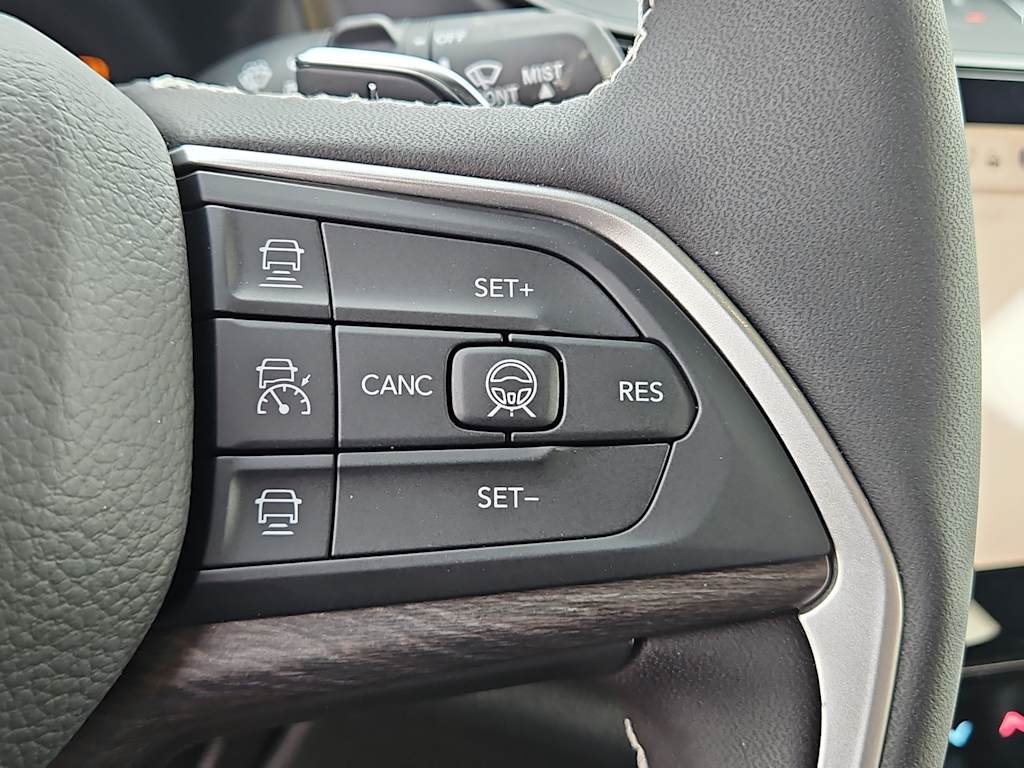 Thumbnail: 2026 Jeep Grand Cherokee - 24