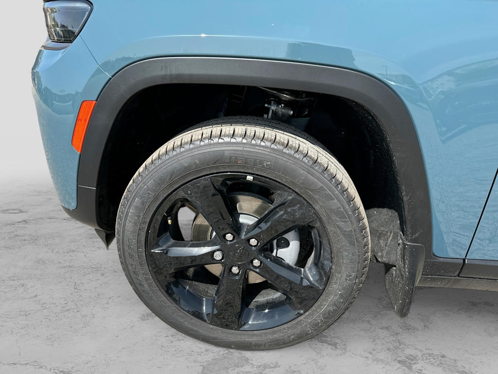 Thumbnail: 2026 Jeep Grand Cherokee - 8