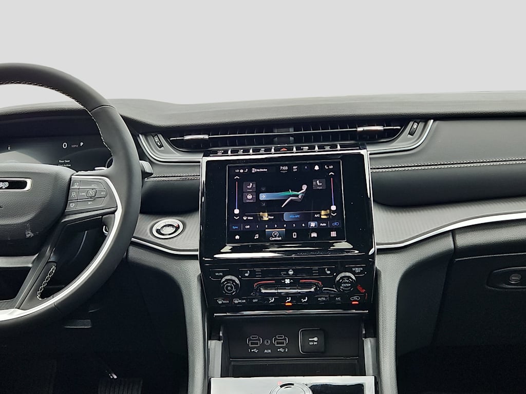 Thumbnail: 2026 Jeep Grand Cherokee - 11