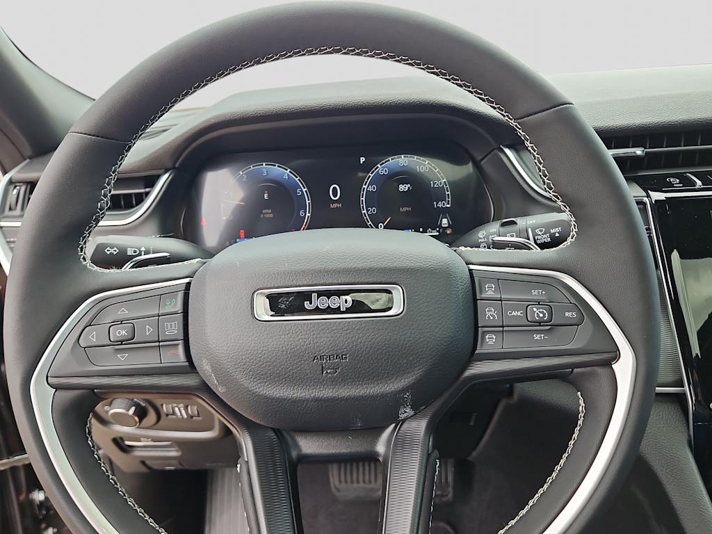 Thumbnail: 2026 Jeep Grand Cherokee - 8