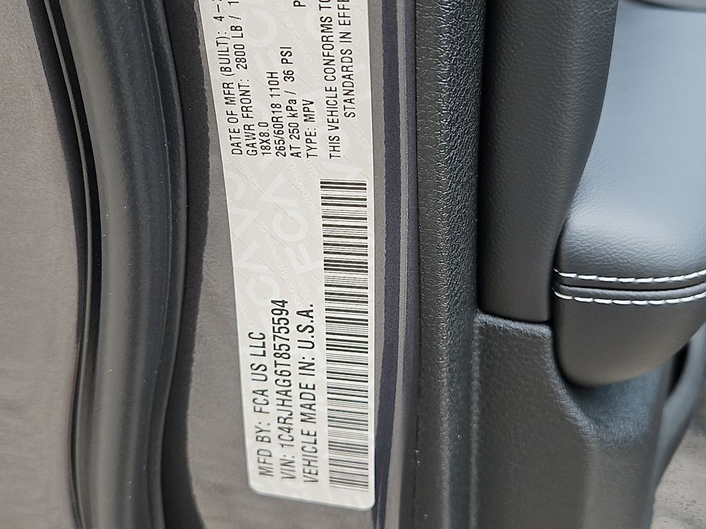 Thumbnail: 2026 Jeep Grand Cherokee - 14