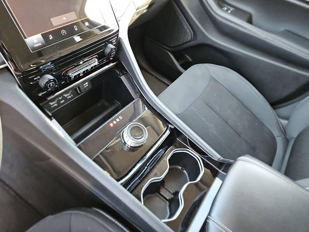 Thumbnail: 2023 Jeep Grand Cherokee - 15