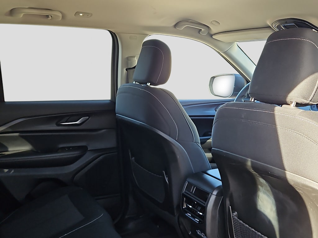 Thumbnail: 2023 Jeep Grand Cherokee - 12