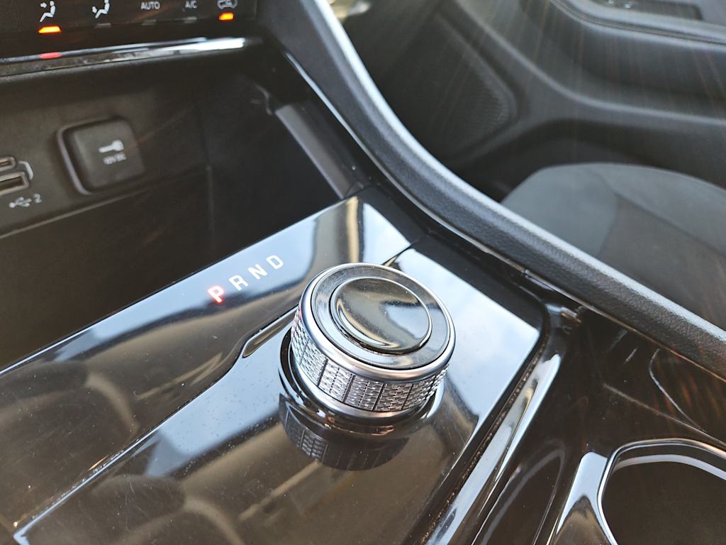 Thumbnail: 2023 Jeep Grand Cherokee - 25