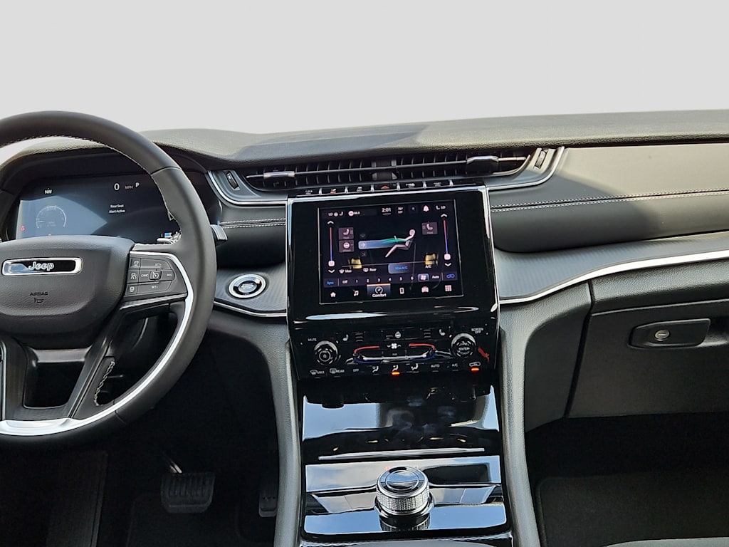 Thumbnail: 2026 Jeep Grand Cherokee - 9