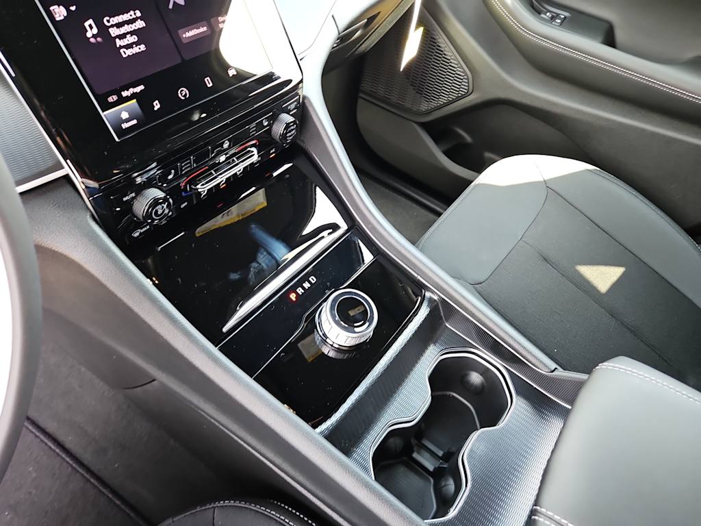 Thumbnail: 2026 Jeep Grand Cherokee - 15