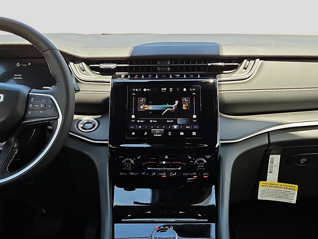 Thumbnail: 2026 Jeep Grand Cherokee - 9