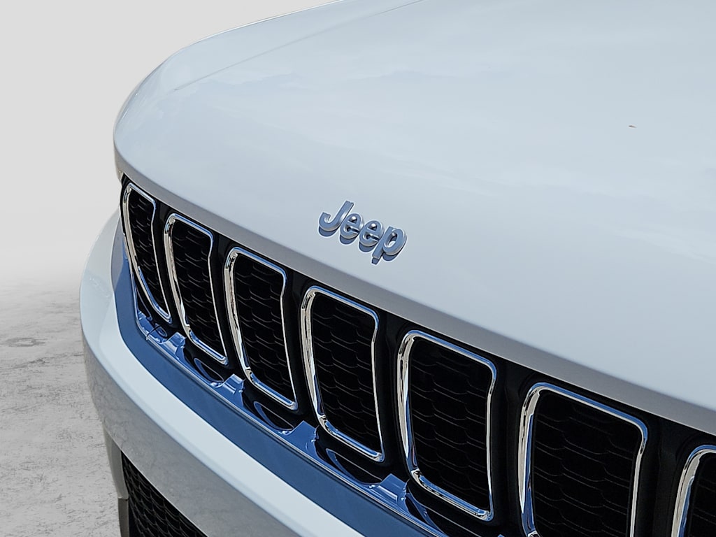 Thumbnail: 2026 Jeep Grand Cherokee - 21