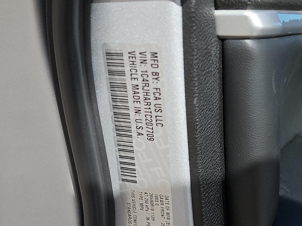 Thumbnail: 2026 Jeep Grand Cherokee - 18