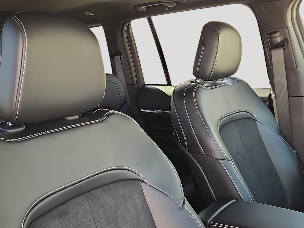 Thumbnail: 2026 Jeep Grand Cherokee - 11