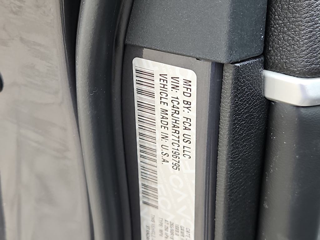 Thumbnail: 2026 Jeep Grand Cherokee - 15