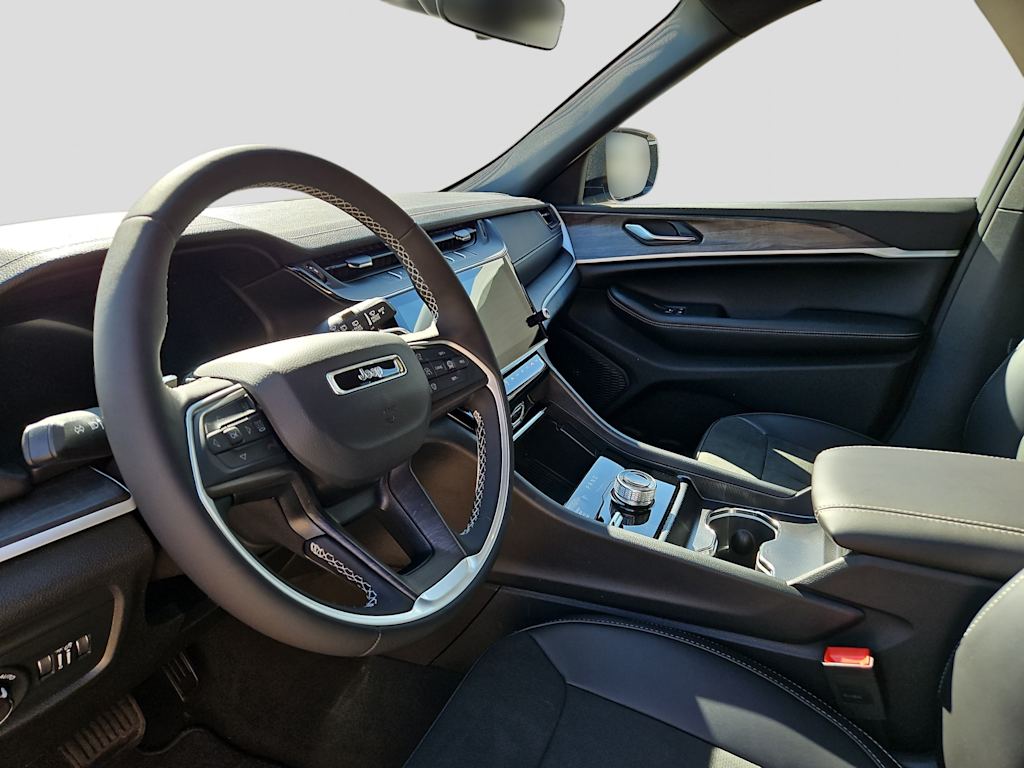 Thumbnail: 2026 Jeep Grand Cherokee - 2