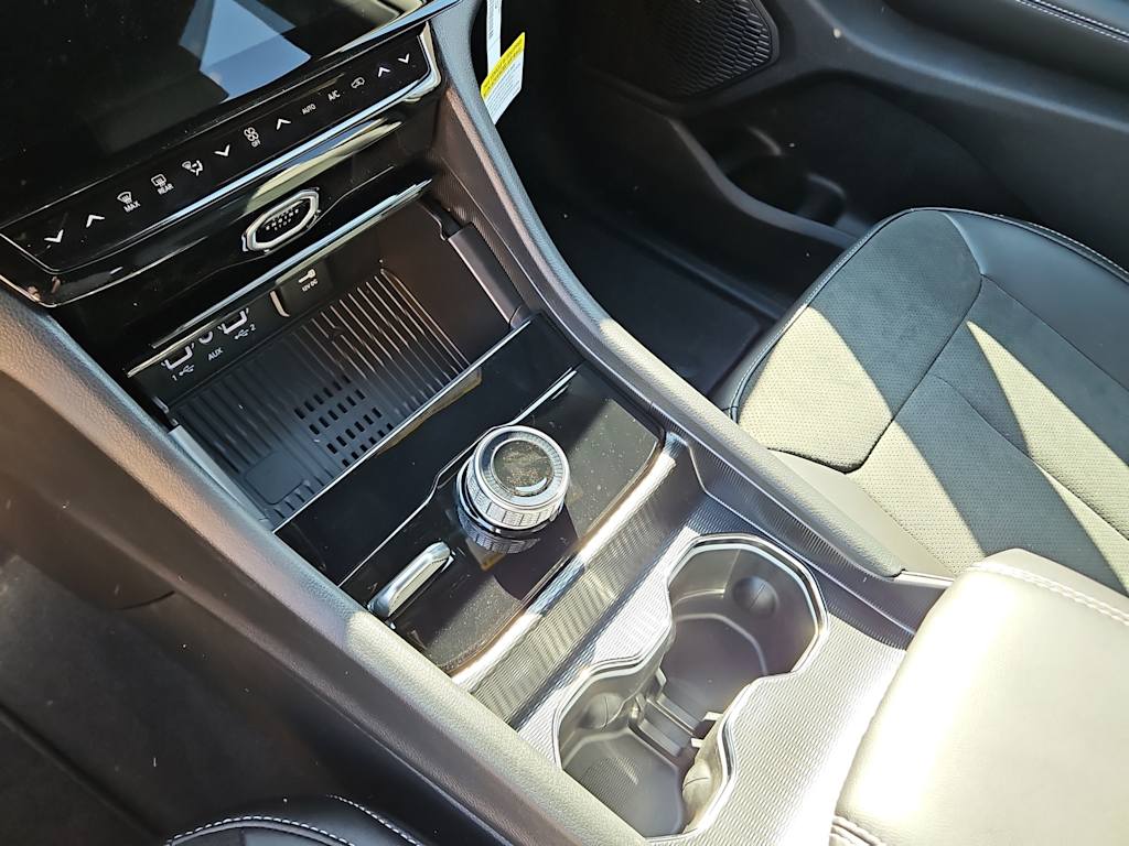 Thumbnail: 2026 Jeep Grand Cherokee - 14