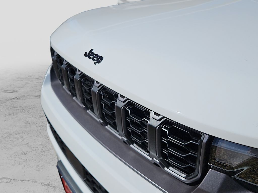 Thumbnail: 2026 Jeep Grand Cherokee - 21