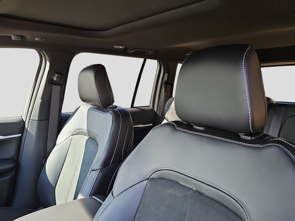 Thumbnail: 2026 Jeep Grand Cherokee - 10