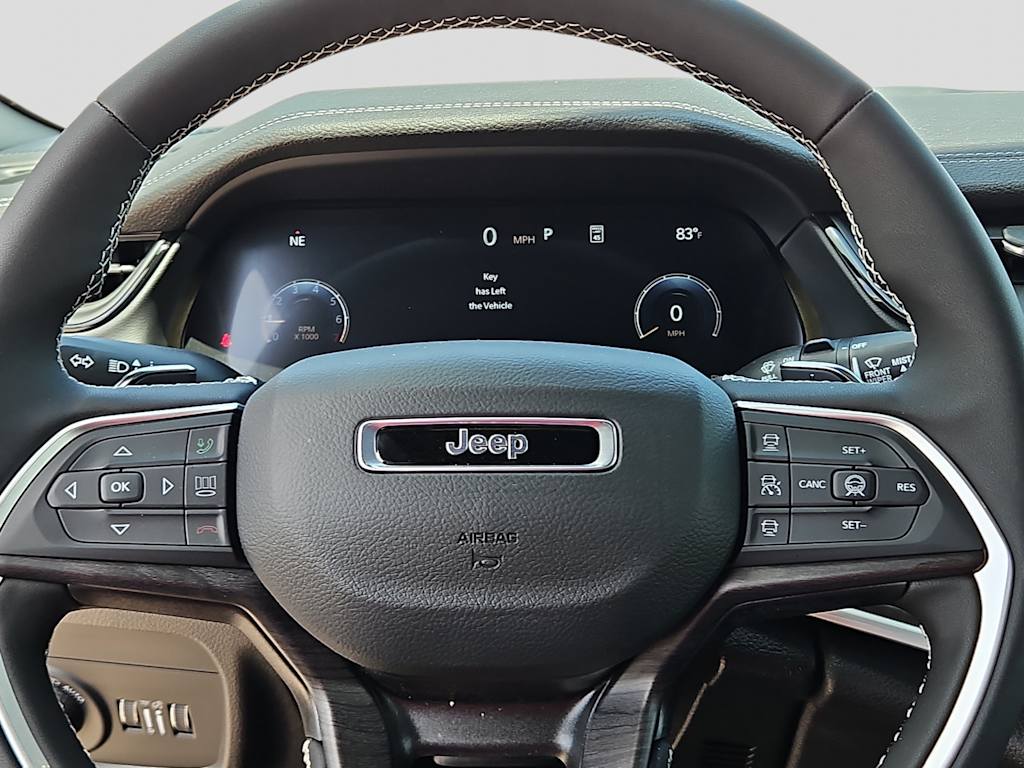 Thumbnail: 2026 Jeep Grand Cherokee - 24