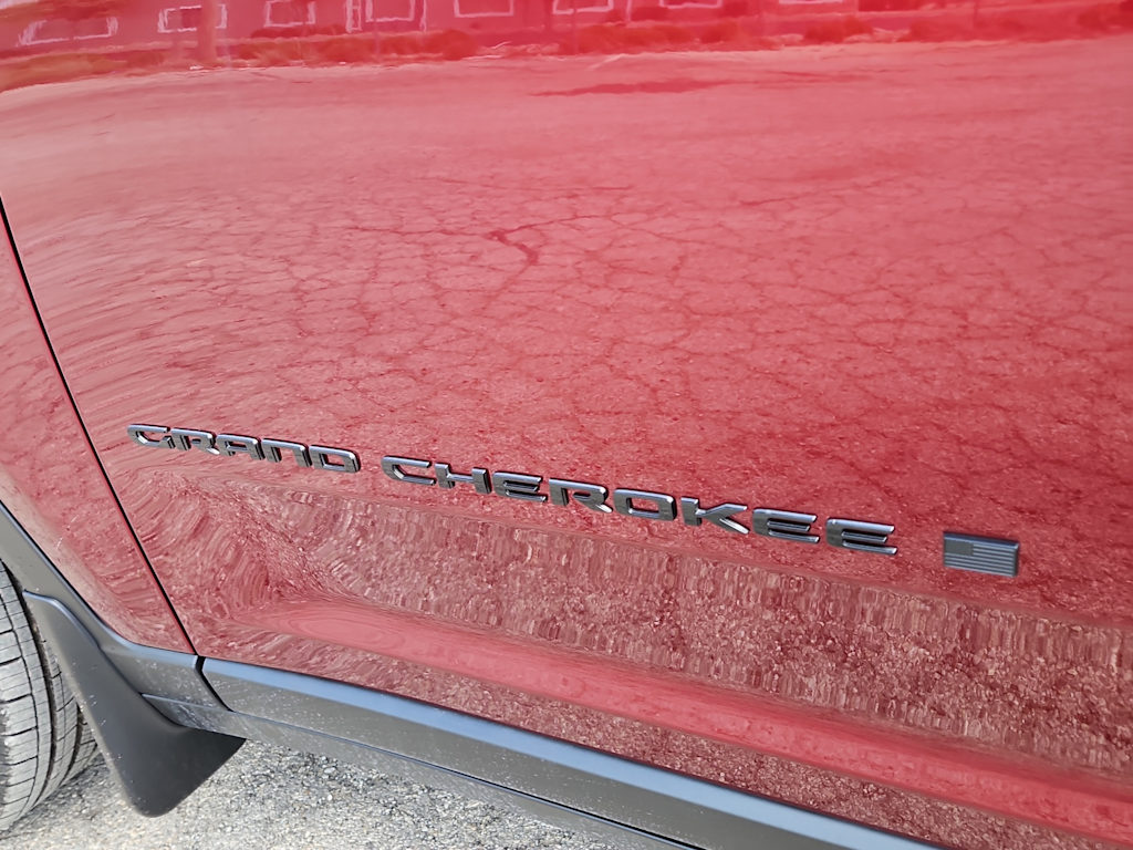 Thumbnail: 2026 Jeep Grand Cherokee - 7