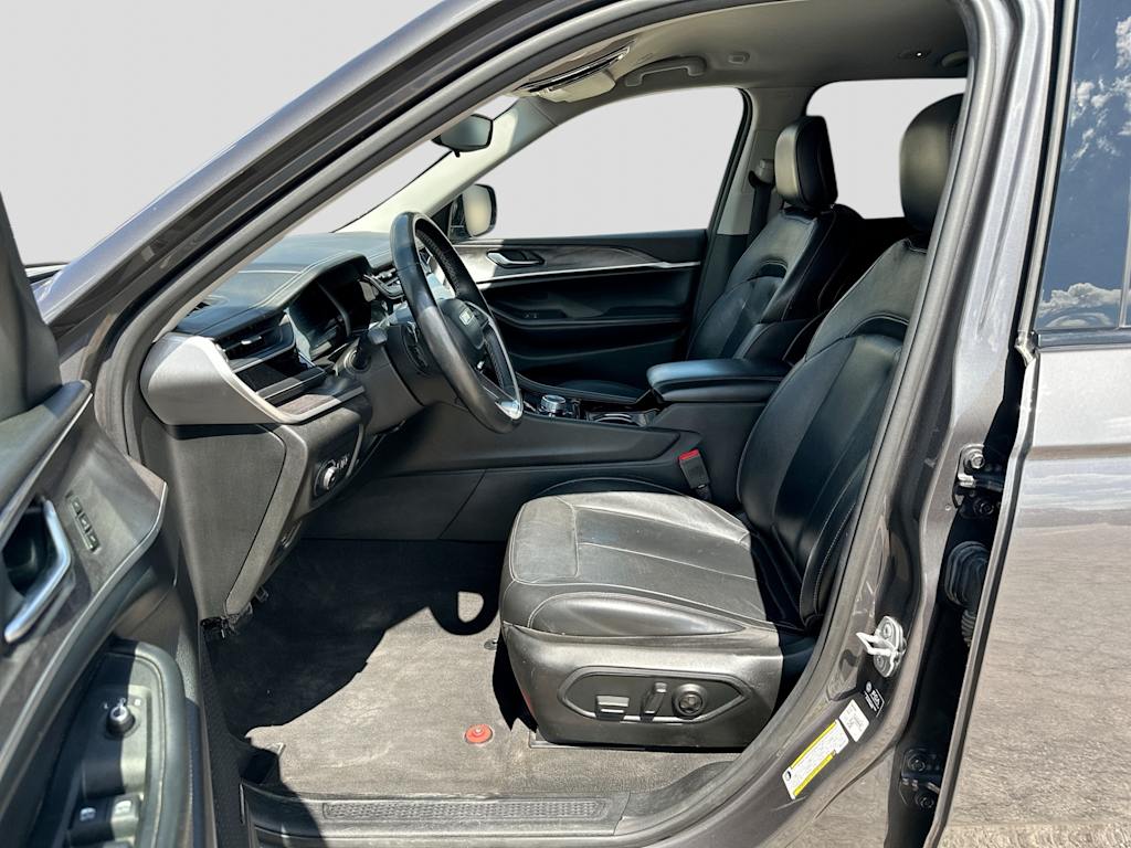 Thumbnail: 2022 Jeep Grand Cherokee - 10
