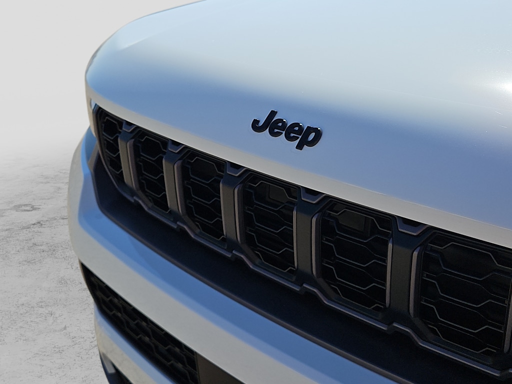 Thumbnail: 2026 Jeep Grand Cherokee - 20