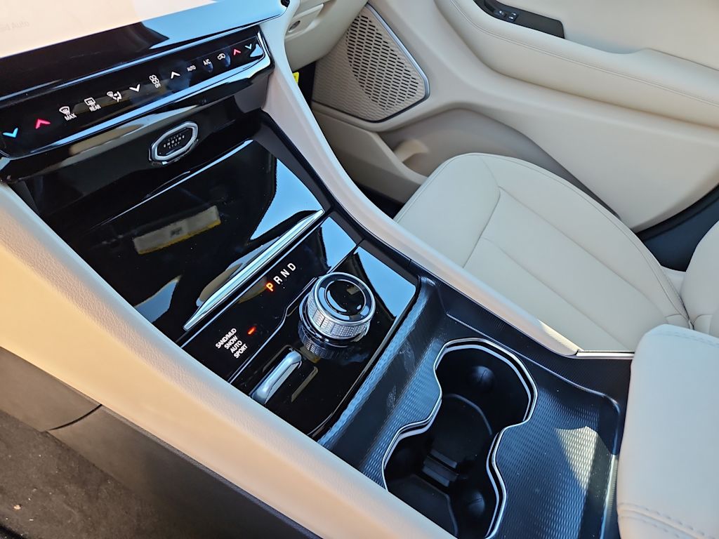 Thumbnail: 2026 Jeep Grand Cherokee - 14