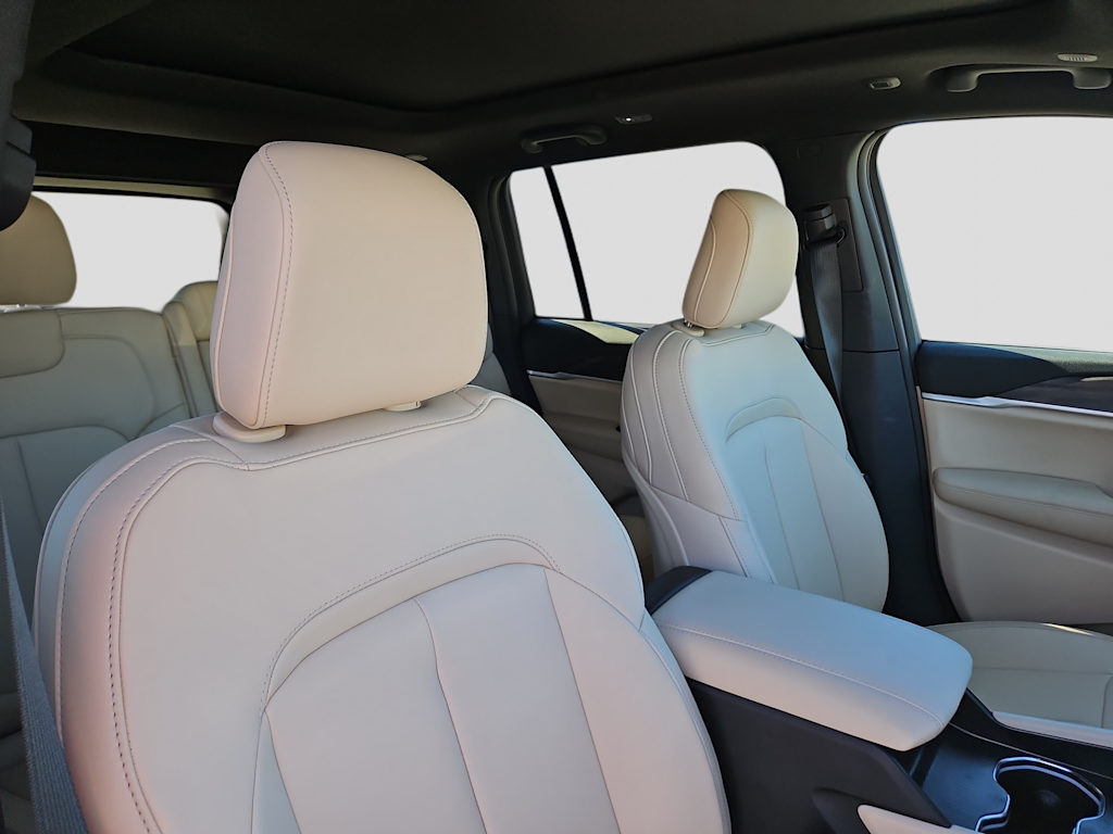 Thumbnail: 2026 Jeep Grand Cherokee - 10