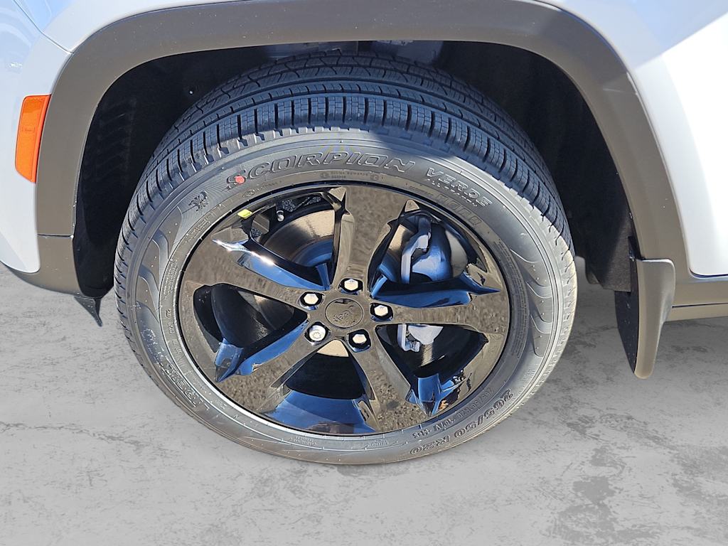 Thumbnail: 2026 Jeep Grand Cherokee - 8